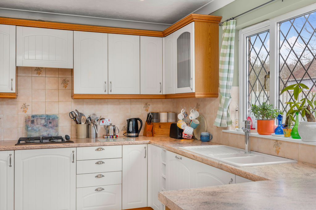 Astrop Gardens Kings Sutton